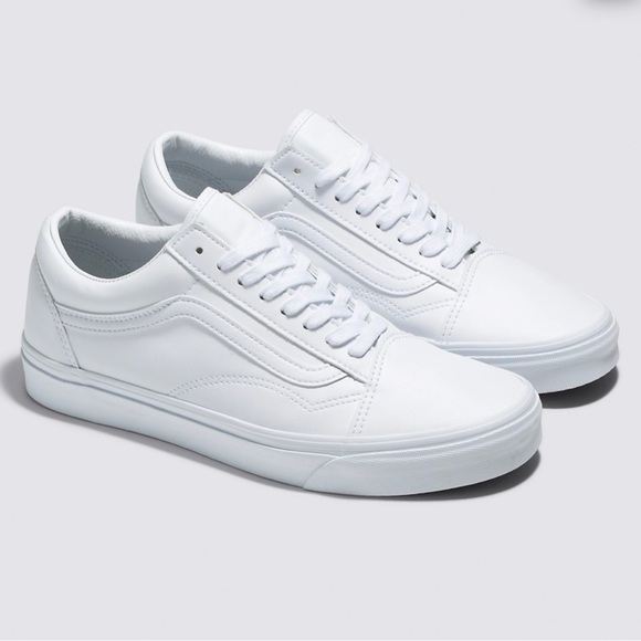 Vans Shoes - VANS LEATHER OLD SKOOL CLASSIC TUMBLE